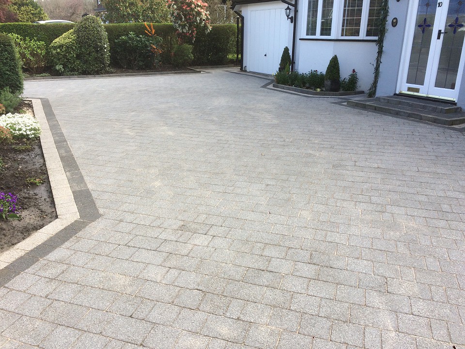 Driveways by Blue Sky Gardens, Cheshire